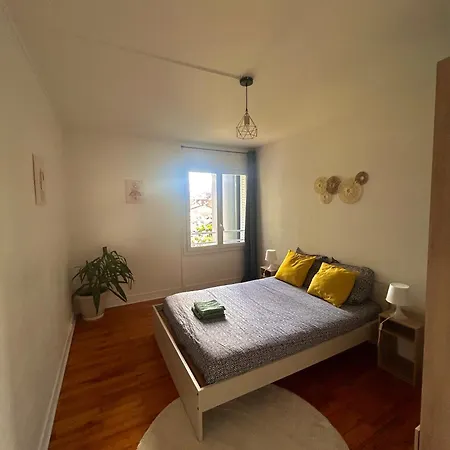 L Authentique Proche Centre *